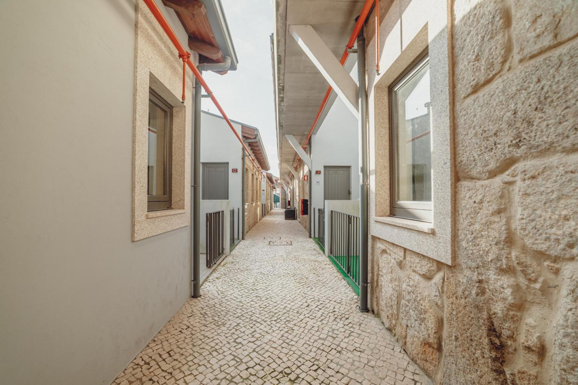 Mezzanine Stylish Apartments By Vacationy Porto Exterior foto